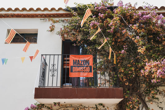 Banderola balcó "Mazón dimissió"